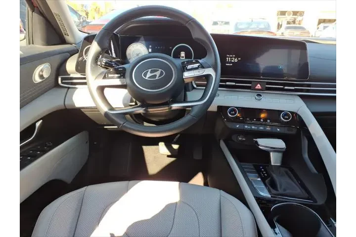 $27690 : Hyundai ELANTRA 2025 Limited image 7