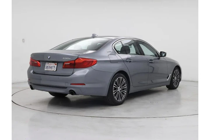 $21998 : BMW 5 Series 2019 530e iPerf image 8