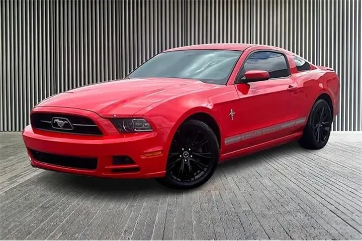 $7000 : Ford Mustang 2013 V6 Premium image 1