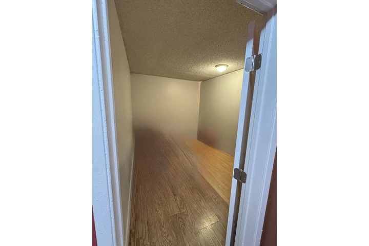 $750 : Rento cuarto image 1