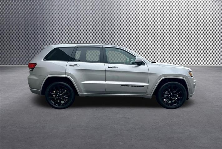 $21163 : 2019 Grand Cherokee Altitude image 8