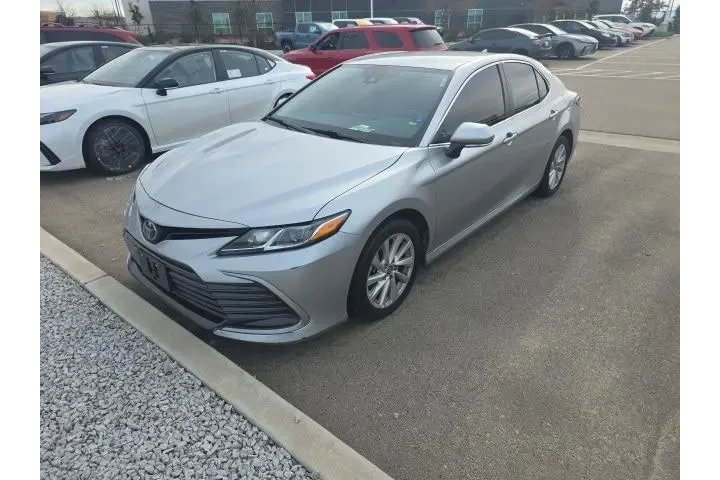 $22700 : Toyota Camry 2023 LE 4dr Sed image 3