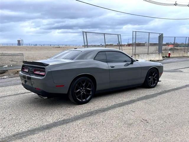 $24999 : Used 2019 Challenger R/T RWD image 8