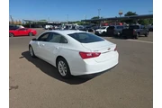 $19500 : Chevrolet Malibu 2023 LT 4dr thumbnail