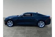 $33302 : Chevrolet Camaro 2023 LT 2dr thumbnail