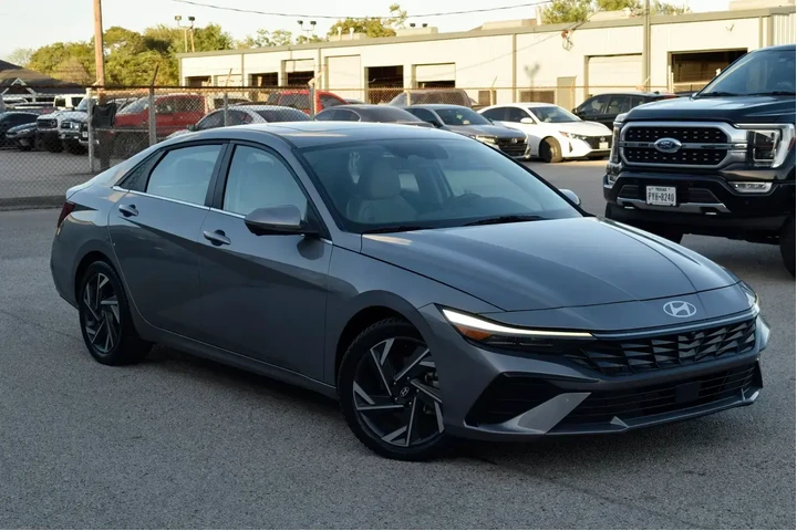 $21789 : Hyundai ELANTRA 2024 Limited image 8
