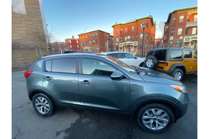 2014 Sportage LX image 5