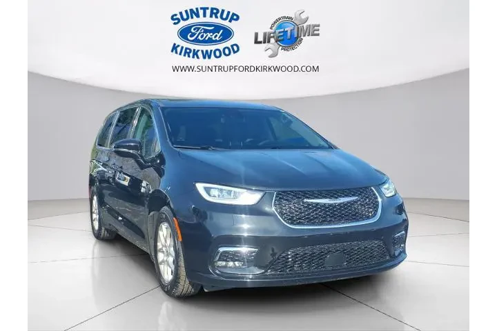 $26674 : Chrysler Pacifica 2024 Touri image 1