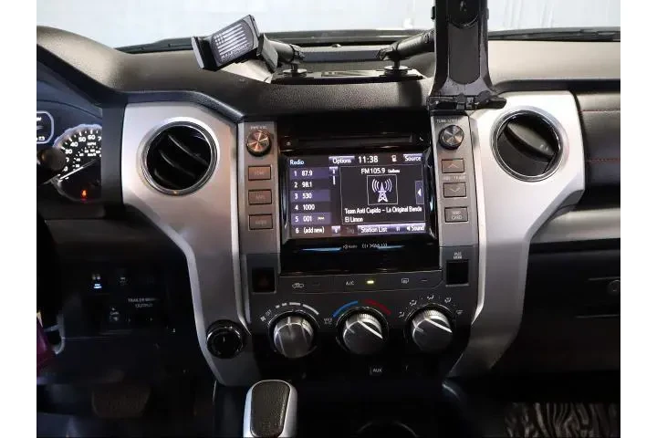 $37995 : Toyota Tundra 2019 4x4 TRD P image 3