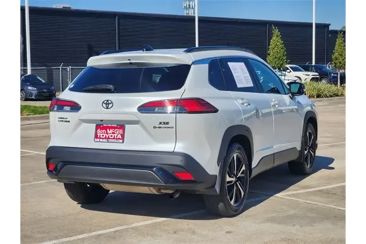 $31601 : Toyota Corolla Cross Hybrid image 7