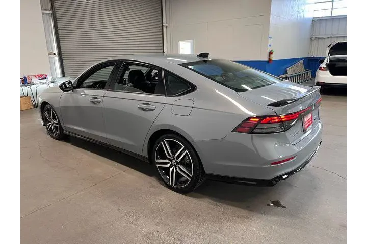 $28964 : Honda Accord Hybrid 2023 Spo image 5