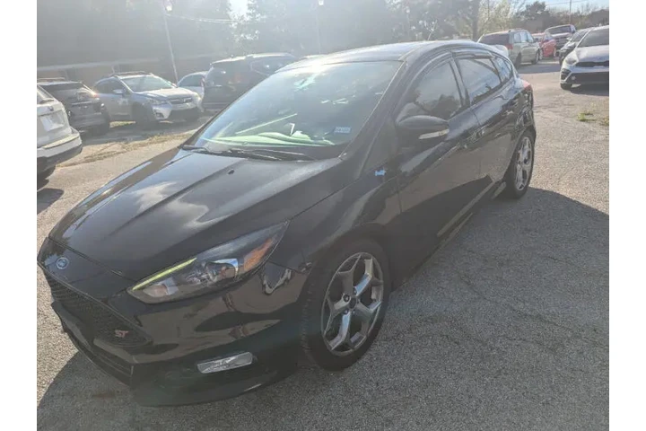 $9990 : 2017 Focus ST image 2
