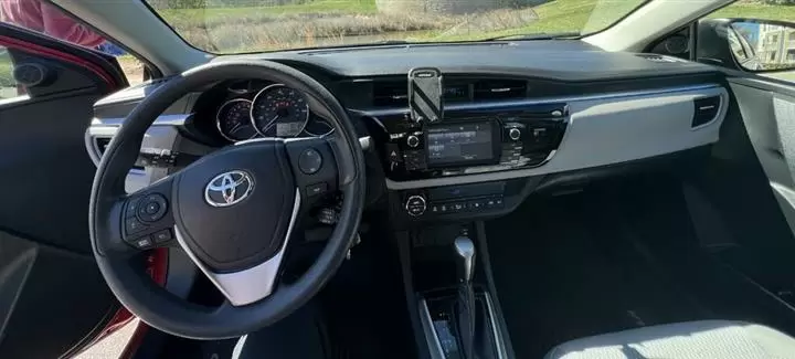 $9000 : 2016 COROLLA LE PLUS image 6