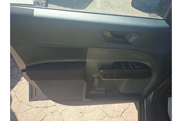 $27499 : Ford Maverick 2025 AWD XL 4d image 9