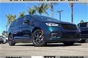 $32777 : 2023 Pacifica Hybrid Touring L thumbnail