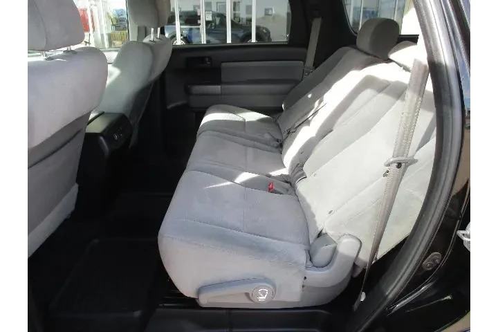 $9994 : Toyota Sequoia 2013 4x2 SR5 image 5