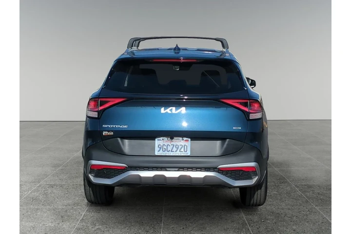 Kia Sportage Hybrid 2023 AWD image 4