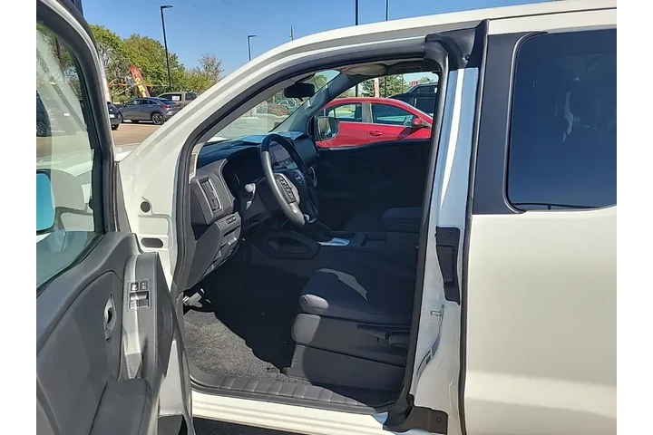 $26991 : Nissan Frontier 2025 4x2 S 4 image 10