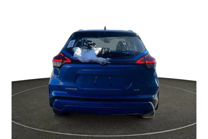 $17854 : Nissan Kicks 2023 SR 4dr Cro image 4