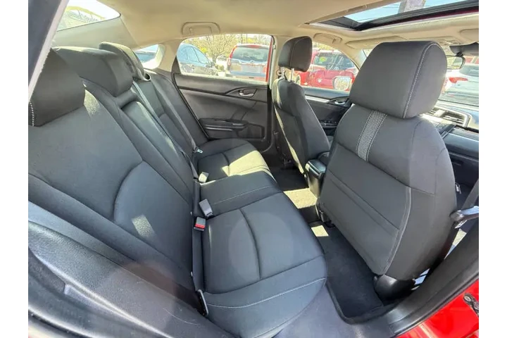 $15995 : 2019 Civic EX image 10