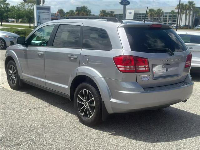 $15990 : 2018 DODGE JOURNEY image 6