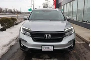 $26702 : Honda Pilot 2022 AWD SE 4dr thumbnail