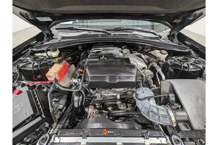 $19998 : Chevrolet Camaro 2023 LT 2dr image 10