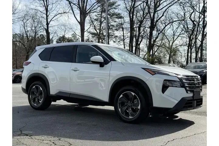 $21021 : Nissan Rogue 2025 SV 4dr Cro image 2