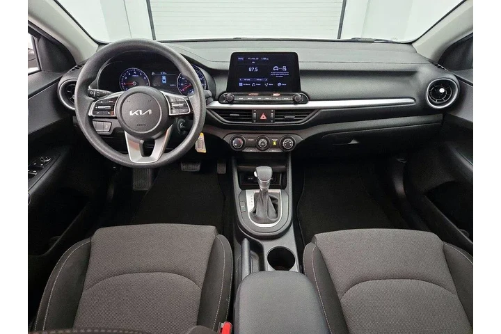 $18998 : Kia Forte 2023 LXS 4dr Sedan image 9