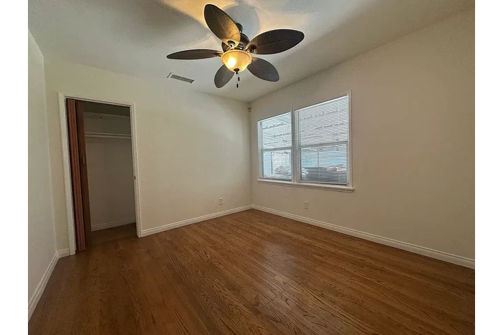 $2500 : House for rent image 2