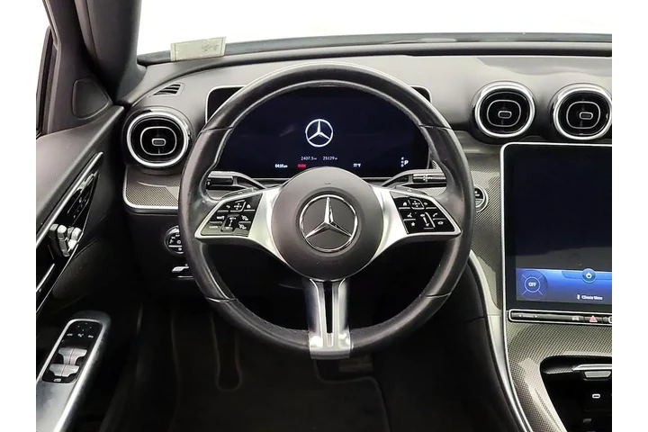 $31998 : Mercedes-Benz C-Class 2022 C image 10