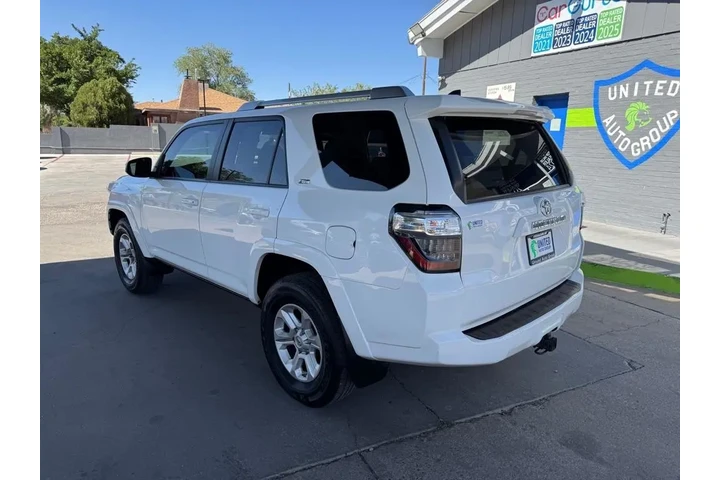 2016 4Runner SR5 4WD image 7