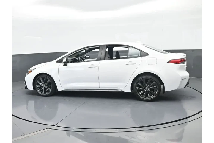 $23995 : Toyota Corolla 2024 SE 4dr S image 3