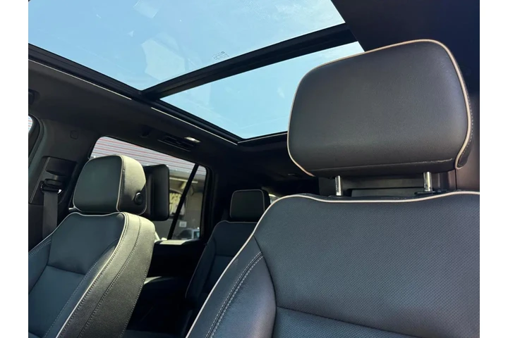 2021 GMC Yukon SLT 4WD image 8