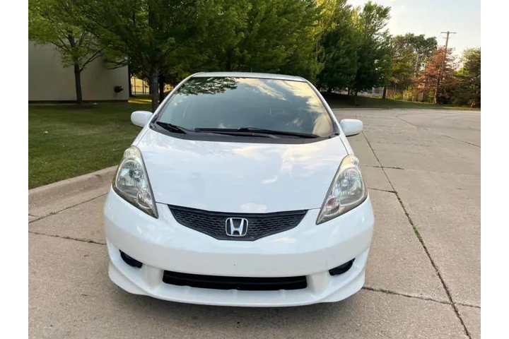 $6497 : 2010 Fit Sport image 3