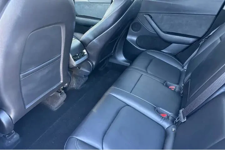 $37997 : Tesla Model Y 2023 AWD Perfo image 7