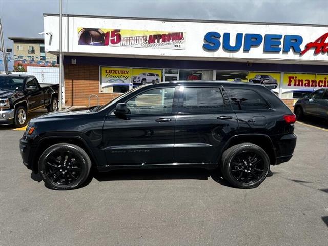 $30889 : 2021 Grand Cherokee Laredo X image 2