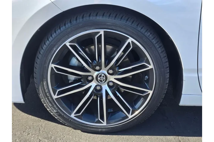 $23991 : Toyota Avalon 2019 XSE 4dr S image 9