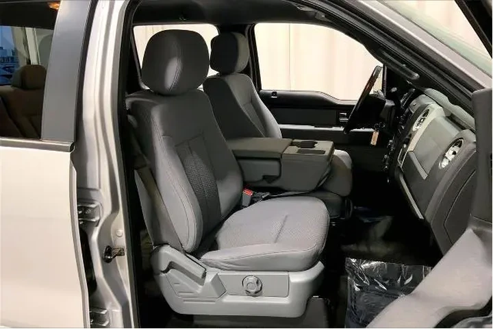 $15991 : Ford F-150 2014 4x2 XL 4dr S image 4