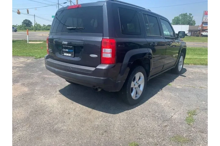 2014 Patriot Latitude image 3