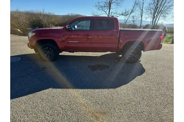 $34995 : Toyota Tacoma 2020 4x4 TRD S image 3
