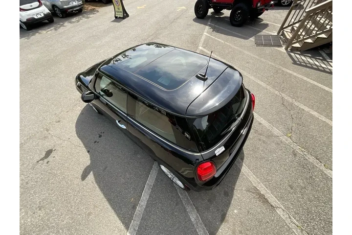$19485 : MINI Hardtop 2 Door 2019 Coo image 10