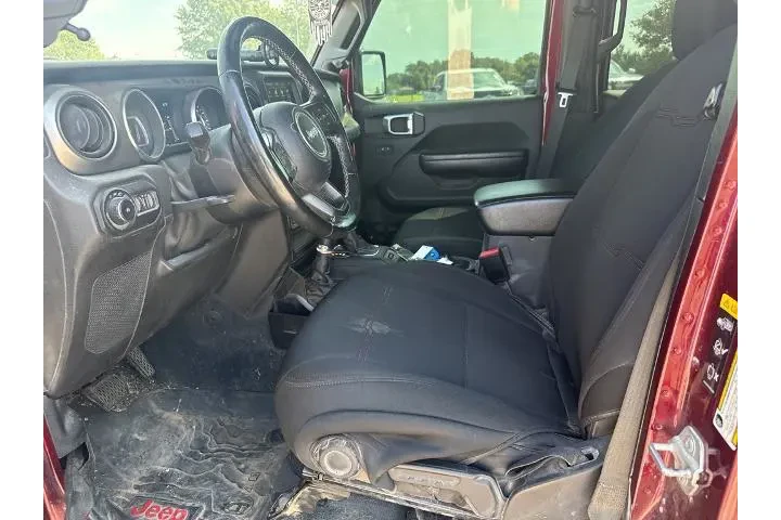 $25504 : Jeep Wrangler Unlimited 2021 image 9