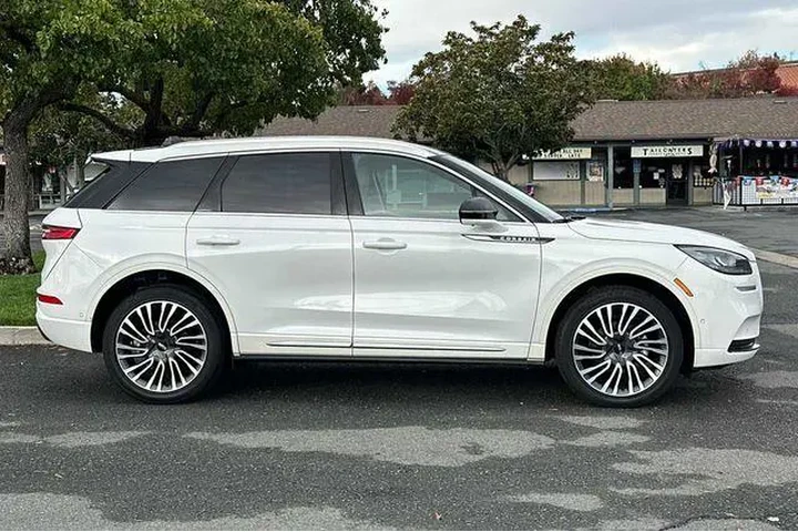 $31712 : Lincoln Corsair 2022 AWD Res image 7