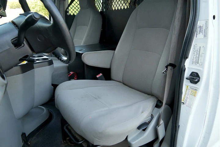 $11491 : 2014 E-150 Commercial image 6