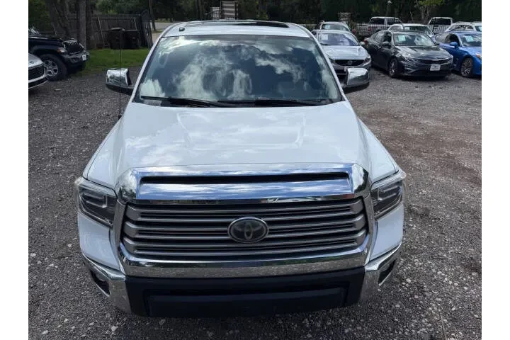 $23995 : 2019 Tundra Limited image 3