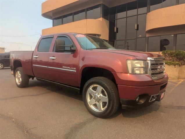 $38999 : 2013 GMC Sierra 2500HD Denali image 3