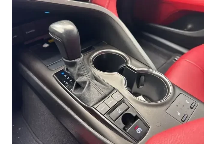 $28082 : Toyota Camry 2022 XSE 4dr Se image 9