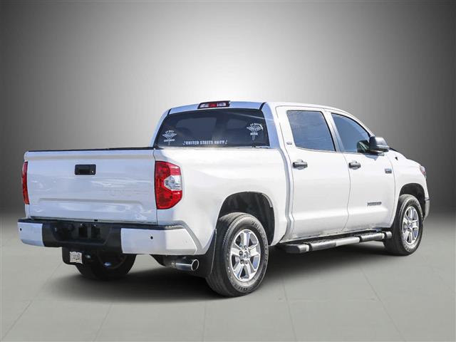 $31990 : Pre-Owned  Toyota Tundra SR5 C image 4
