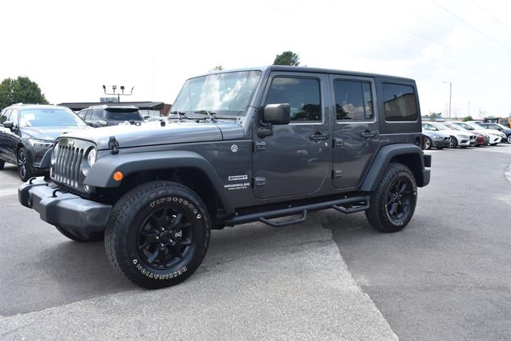 2017 Wrangler Unlimited Sport image 1